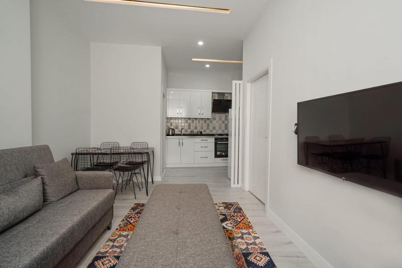 Charming And Central Flat Near Beach In Muratpasa Apartment Antalya Exterior photo
